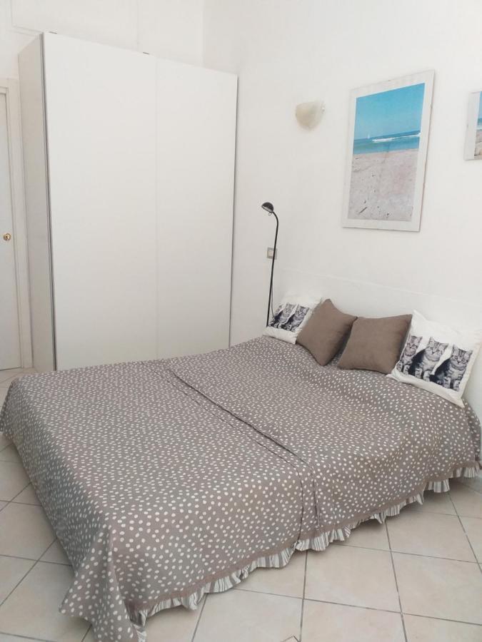 Sea Side Studio Виареджо Экстерьер фото